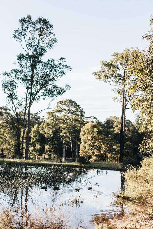 Отель Worrowing Jervis Bay Хаскиссон Экстерьер фото